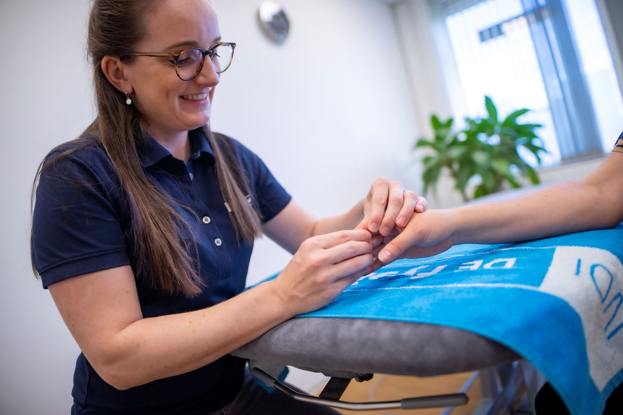 Hand fysiotherapie Deurne-Mierlo-Gemert-Nederweert-Helmond -Geldrop | De Fysioclub